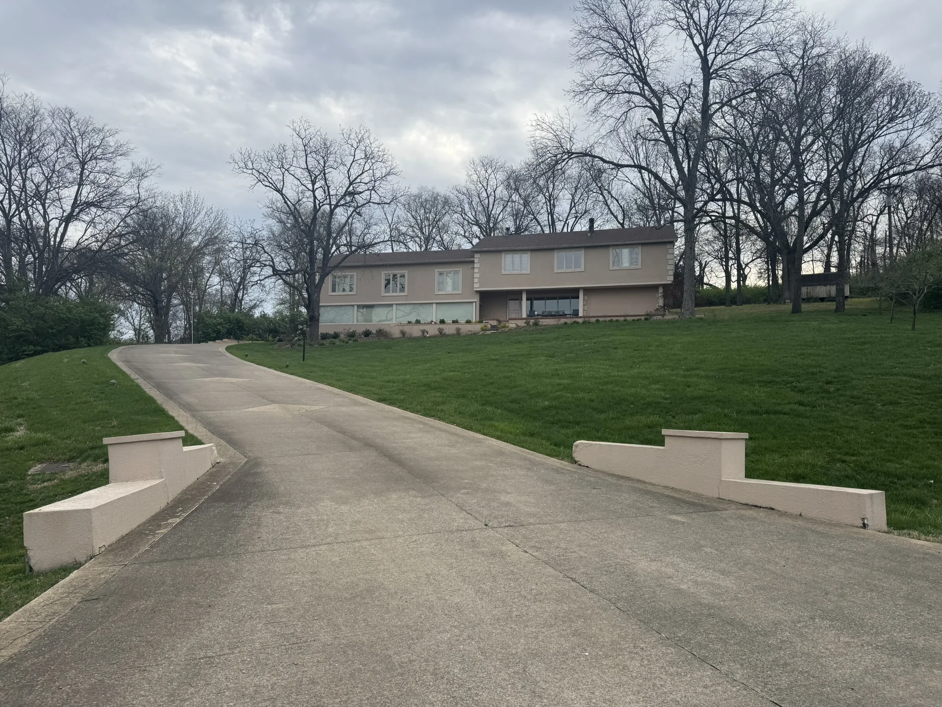 A Beautiful Fescue Lawn on a Hill in Nashville — Mr. Lawn Care, Middle Tennessee lawn treatment